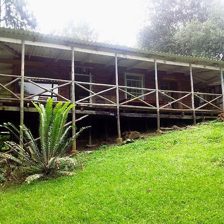 Old Pine Cabin Karkloof Yarrow 外观 照片