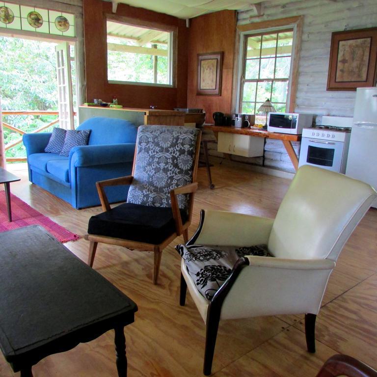 Old Pine Cabin Karkloof Yarrow 外观 照片
